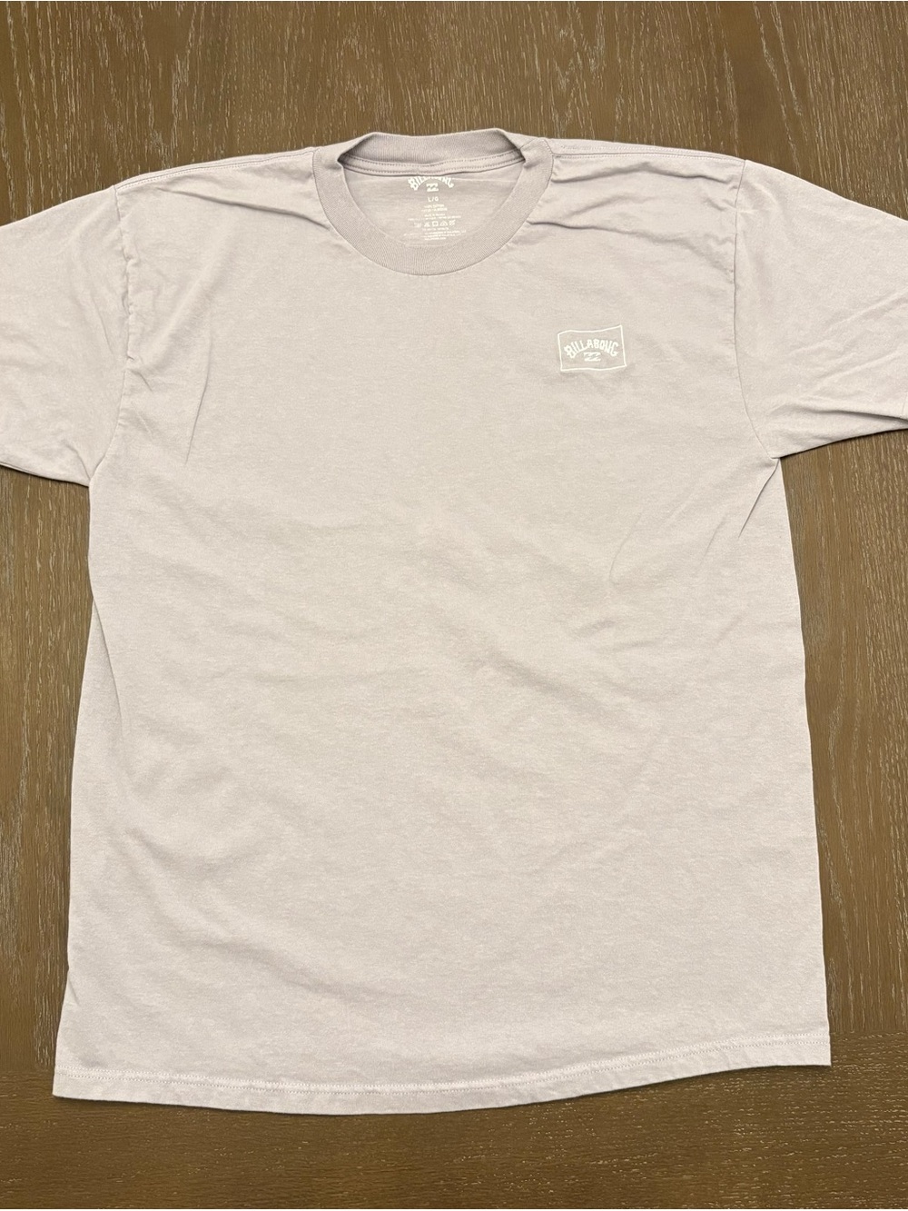 Billabong Men's Short Sleeve TShirt in Lavender/Grey Large with embroidered logo
